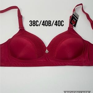 NWT Push Up Light Padded Wireless No Wire 3 Hooks Bra.
New Arrival